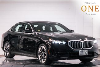Used 2024 BMW 540i xDrive w/ Convenience Package image 1