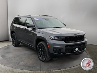 Used 2024 Jeep Grand Cherokee L Laredo image 1