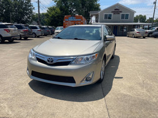 Used 2013 Toyota Camry XLE image 1