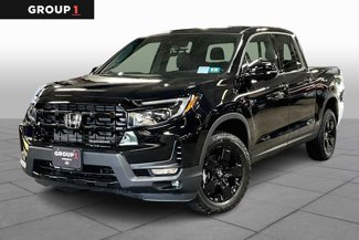 Used 2025 Honda Ridgeline Black Edition image 1