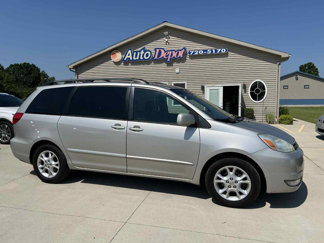 Used 2004 Toyota Sienna image 1