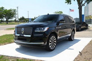 Used 2023 Lincoln Navigator Reserve image 1