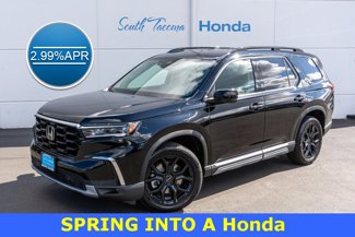 New 2025 Honda Pilot Touring image 1