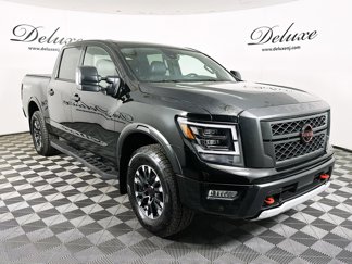 Used 2024 Nissan Titan PRO-4X w/ Pro-4x Convenience Package image 1