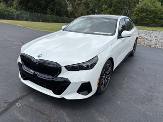 New 2026 BMW 550e xDrive w/ Executive Package image 1