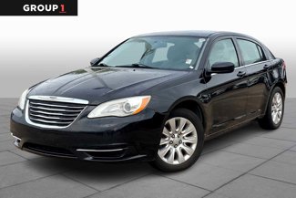 Used 2014 Chrysler 200 LX image 1