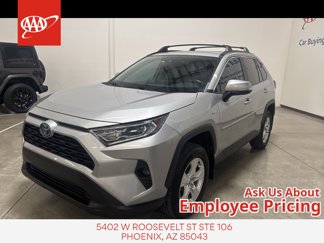 Used 2020 Toyota RAV4 XLE image 1
