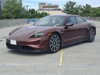 Used 2021 Porsche Taycan 4S image 1