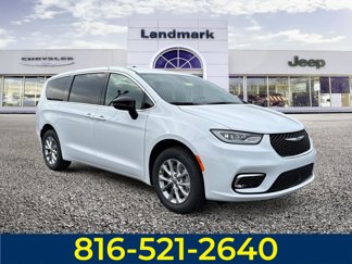New 2025 Chrysler Pacifica Select image 1