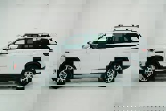 Used 2022 Jeep Grand Cherokee Limited image 1