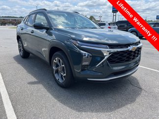 New 2025 Chevrolet Trax LT image 1