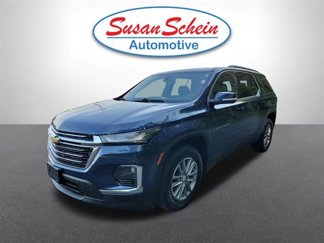 Used 2023 Chevrolet Traverse LT image 1