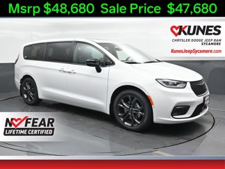 New 2026 Chrysler Pacifica Select image 1
