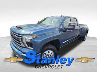 New 2025 Chevrolet Silverado 3500 High Country w/ High Country Premium Package image 1