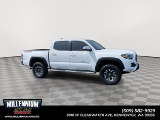 Used 2023 Toyota Tacoma TRD Off-Road image 1