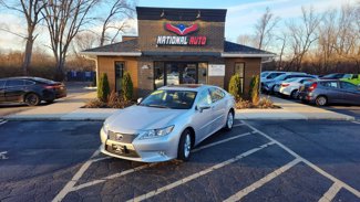 Used 2015 Lexus ES 300h w/ Navigation System Package image 1