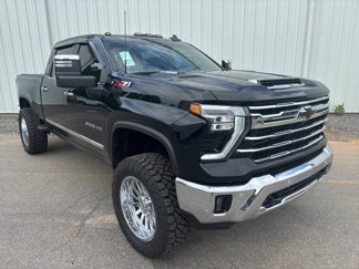 Used 2024 Chevrolet Silverado 2500 LTZ w/ LTZ Convenience Package image 1