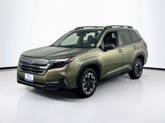 Used 2025 Subaru Forester Premium w/ Convenience Package #1 image 1