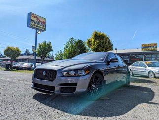 Used 2019 Jaguar XE Prestige image 1