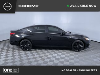 Used 2022 Nissan Altima 2.5 SR w/ Midnight Edition Package image 1