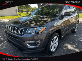 Used 2019 Jeep Compass Latitude image 1