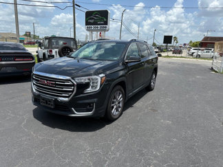 Used 2023 GMC Terrain SLT image 1