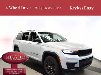 Used 2024 Jeep Grand Cherokee L Laredo image 1