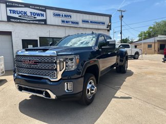 Used 2020 GMC Sierra 3500 Denali w/ Denali Ultimate Package image 1