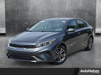 Used 2023 Kia Forte LXS image 1