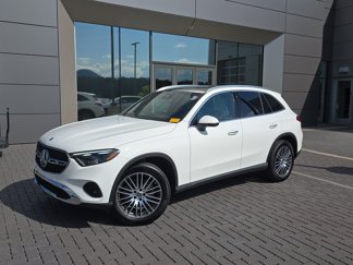 Used 2024 Mercedes-Benz GLC 300 4MATIC image 1