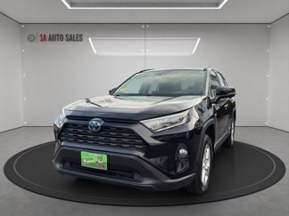 Used 2019 Toyota RAV4 XLE image 1