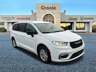 New 2025 Chrysler Pacifica Select image 1