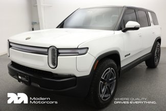Used 2025 Rivian R1S Adventure image 1