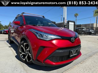 Used 2020 Toyota C-HR XLE image 1