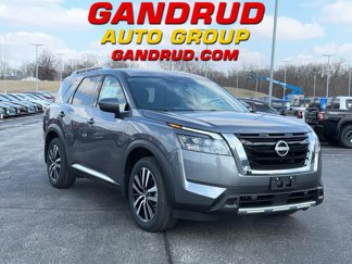 New 2025 Nissan Pathfinder Platinum image 1