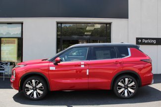 New 2025 Mitsubishi Outlander SEL image 1