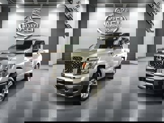 Used 2018 Nissan Titan SV image 1