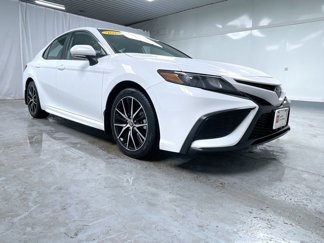 Certified 2023 Toyota Camry SE image 1