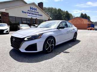 Used 2023 Nissan Altima 2.5 SR image 1