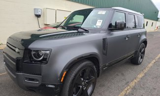 Used 2025 Land Rover Defender 110 V8 image 1