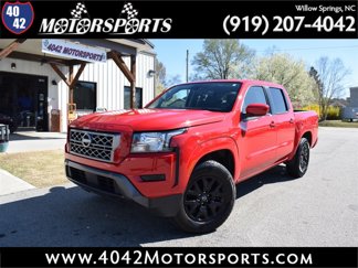 Used 2023 Nissan Frontier SV image 1