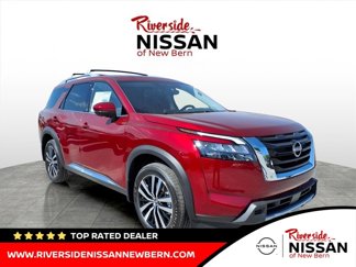 New 2025 Nissan Pathfinder Platinum image 1