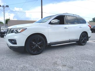 Used 2018 Nissan Pathfinder Platinum image 1