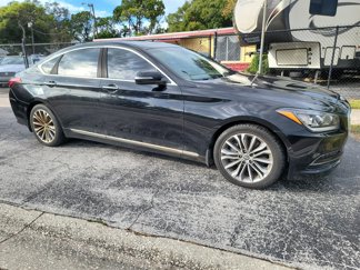 Used 2015 Hyundai Genesis 3.8 image 1