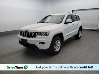 Used 2019 Jeep Grand Cherokee Laredo image 1