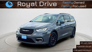 Used 2022 Chrysler Pacifica Touring-L image 1