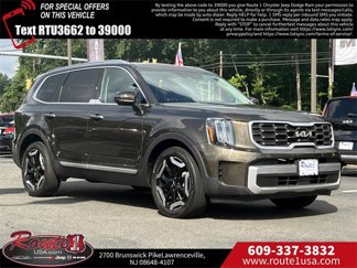 Used 2023 Kia Telluride S w/ S Sunroof Package image 1