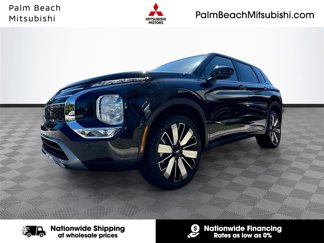New 2025 Mitsubishi Outlander SE image 1