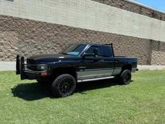 Used 1999 Dodge Ram 2500 Truck ST image 1