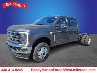New 2025 Ford F350 Lariat image 1